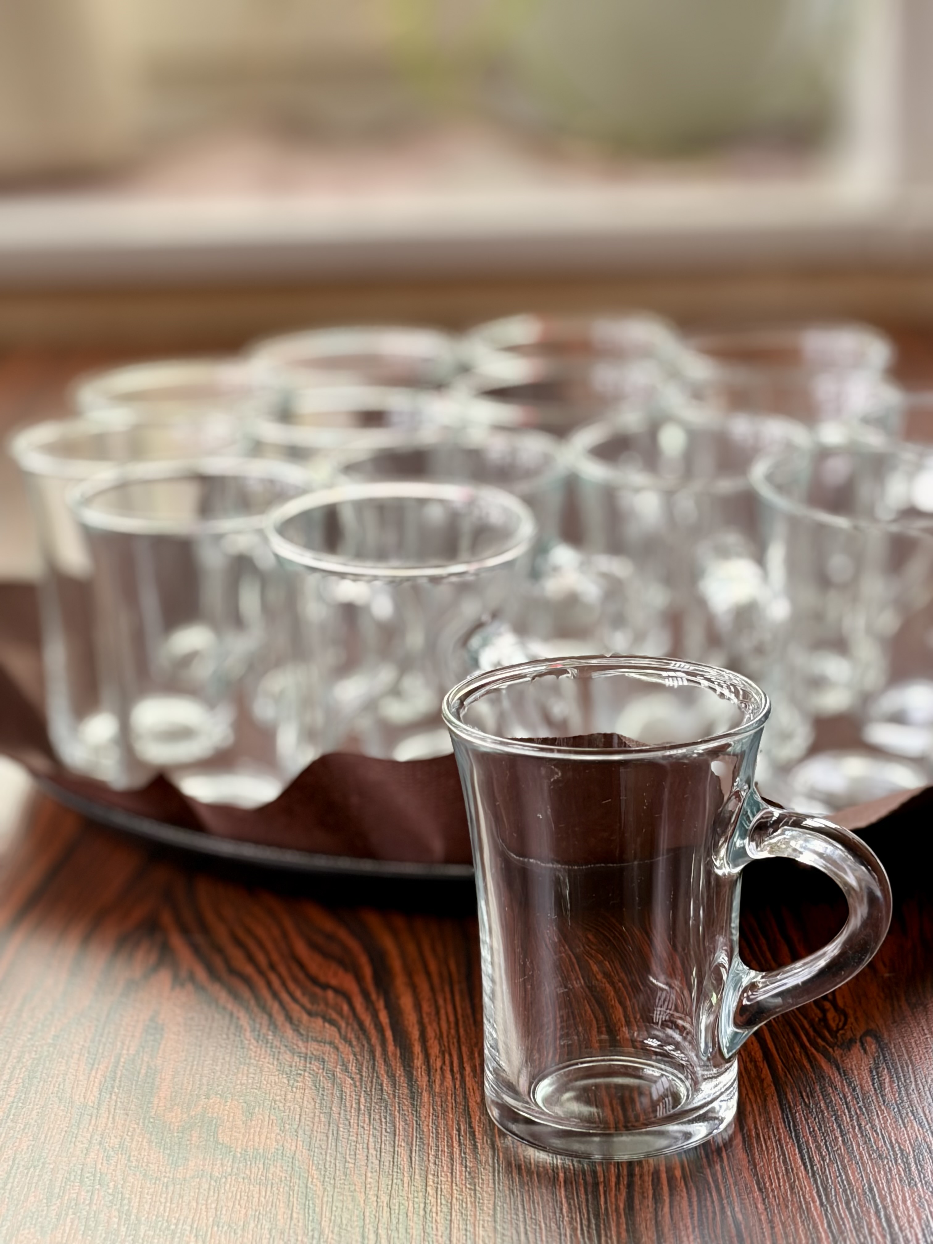 Set aus 15 klaren Glas-Tassen mit Griff image